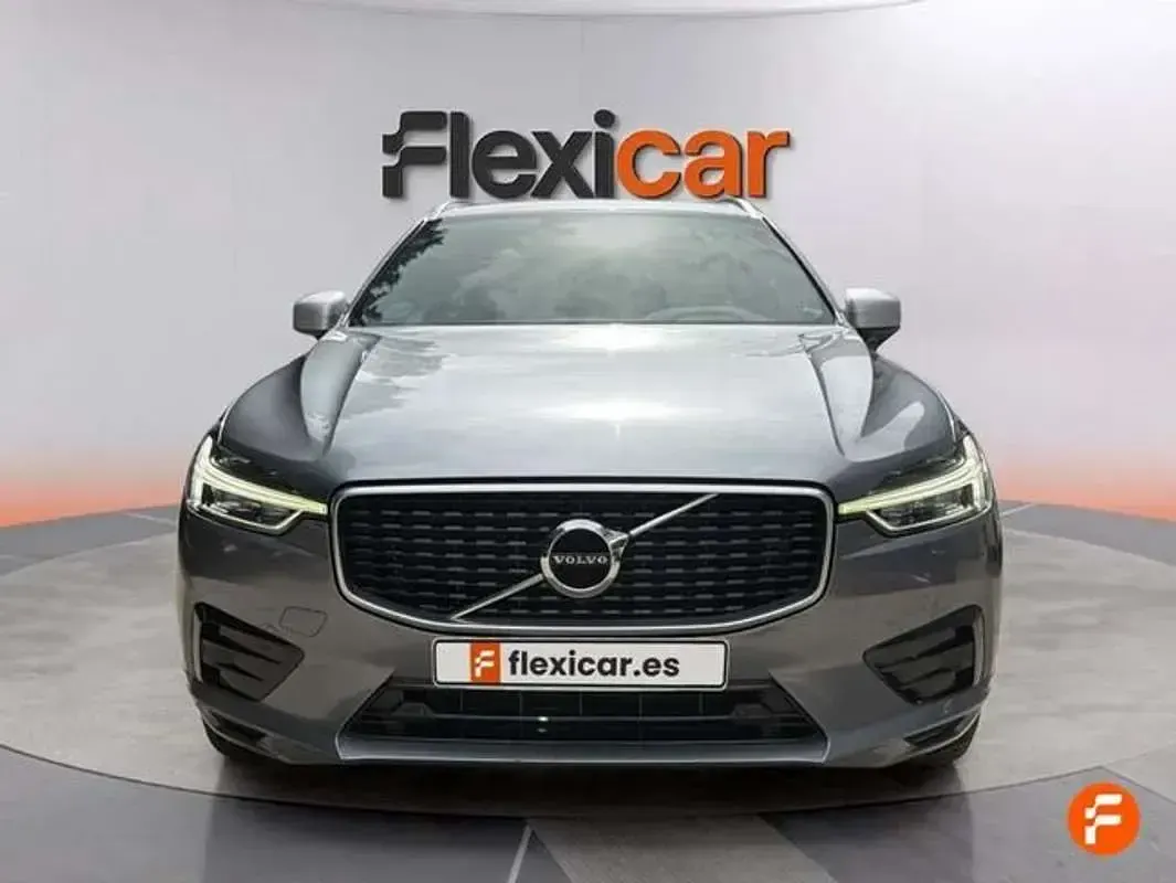 Usado Volvo XC60 R-Design 190 CV (139 kW) 2019 Gris SUV