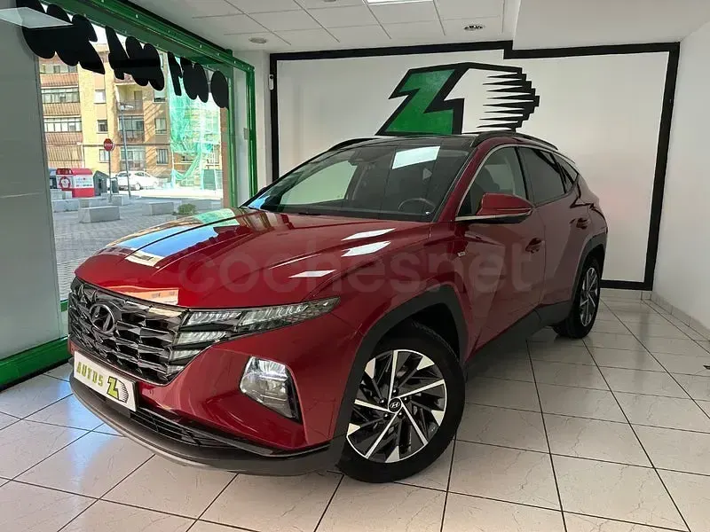 Usado Hyundai Tucson 136 CV (100 kW) 2023 Granate SUV