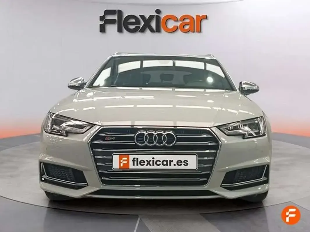 Usado Audi S4 354 CV (260 kW) 2017 Blanco Familiar