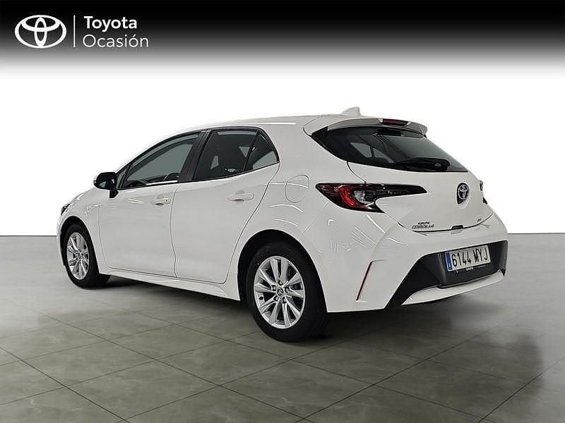 Usado Toyota Corolla Active 140 CV (102 kW) 2025 Blanco
