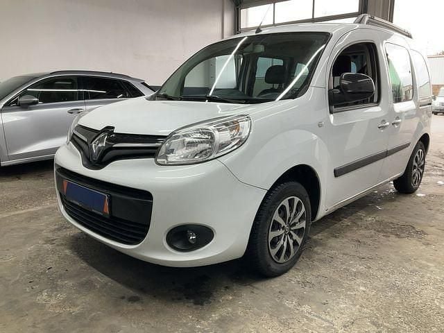 Usado Renault Kangoo LIMITED 116 CV (85 kW) 2020 Blanco Monovolumen