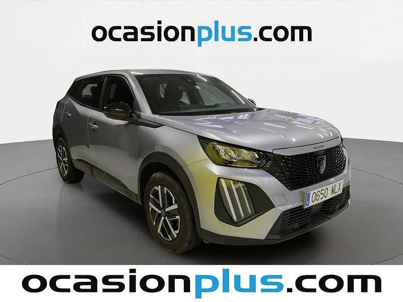 Usado Peugeot 2008 Active 100 CV (73 kW) 2023 Gris SUV