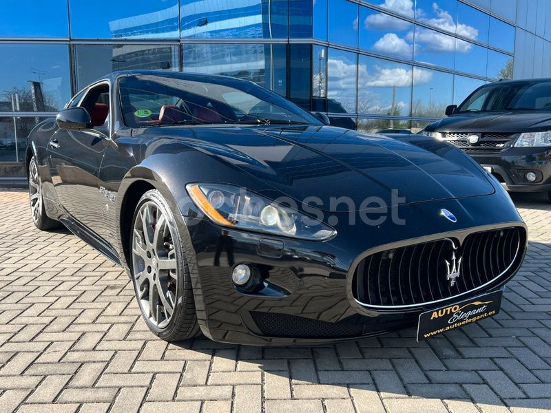 Negro Usado 2009 Maserati Granturismo Coupe | 49.900 € (Precio justo) - Imagen 1/4