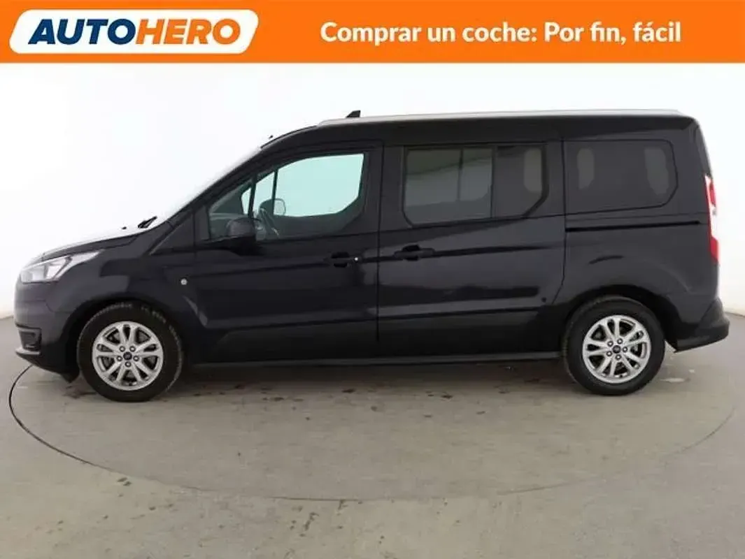 Usado Ford Tourneo Trend 120 CV (88 kW) 2021 Negro Monovolumen