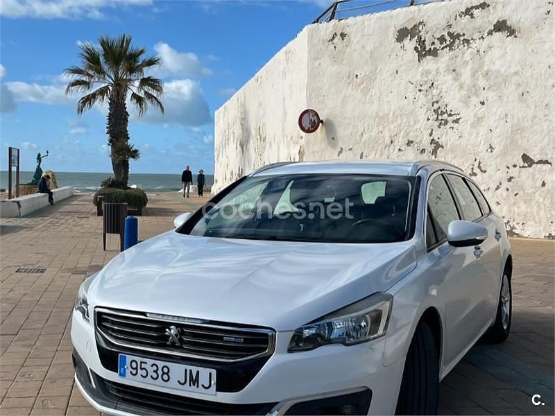 Usado Peugeot 508 SW Allure 150 CV (110 kW) 2016 Blanco Familiar