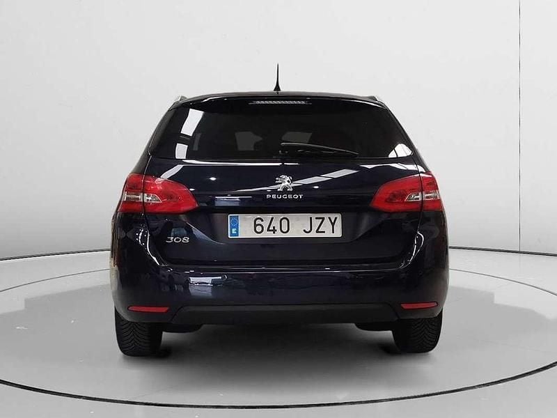 Usado Peugeot 308 Style 132 CV (97 kW) 2017 Azul Familiar