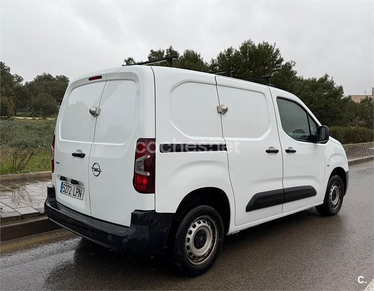 Usado Opel Combo Life Expression 102 CV (75 kW) 2021 Blanco Monovolumen