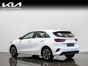 Usado Kia Ceed 101 CV (74 kW) 2025 Blanco Utilitario