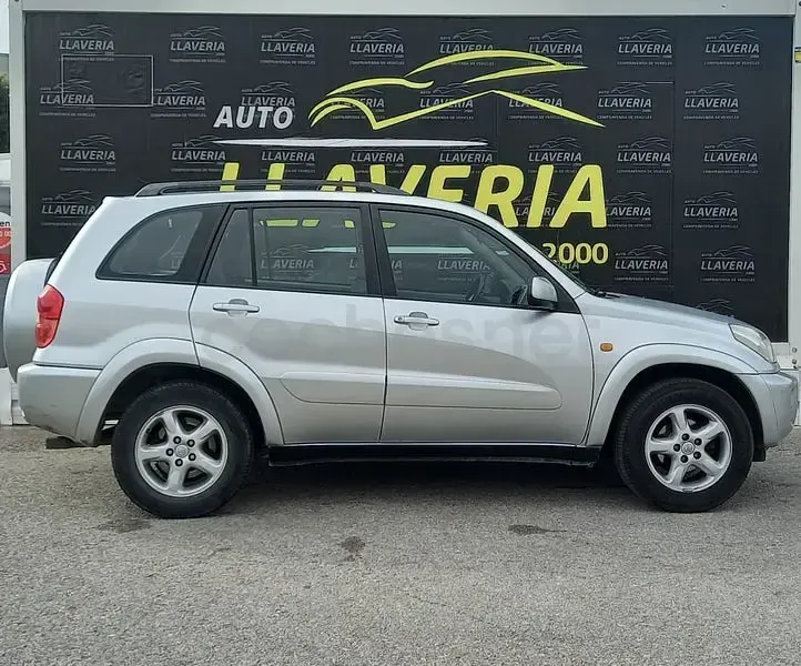 Usado Toyota RAV4 Sol 150 CV (110 kW) 2002 Gris / plata SUV