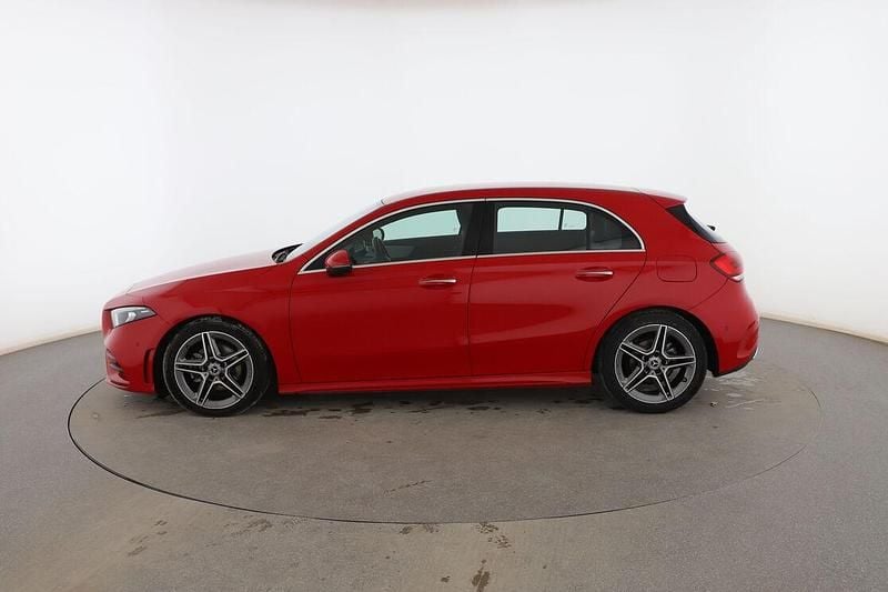 Usado Mercedes A200 AMG line 150 CV (110 kW) 2020 Rojo Utilitario