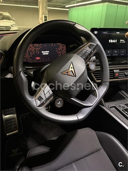 Usado Cupra Leon VZ 245 CV (180 kW) 2024 Gris / plata Berlina