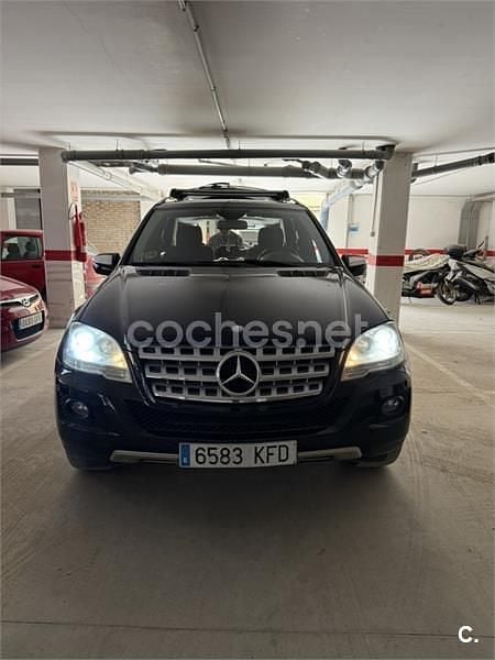 Usado Mercedes ML300 190 CV (139 kW) 2010 Negro SUV