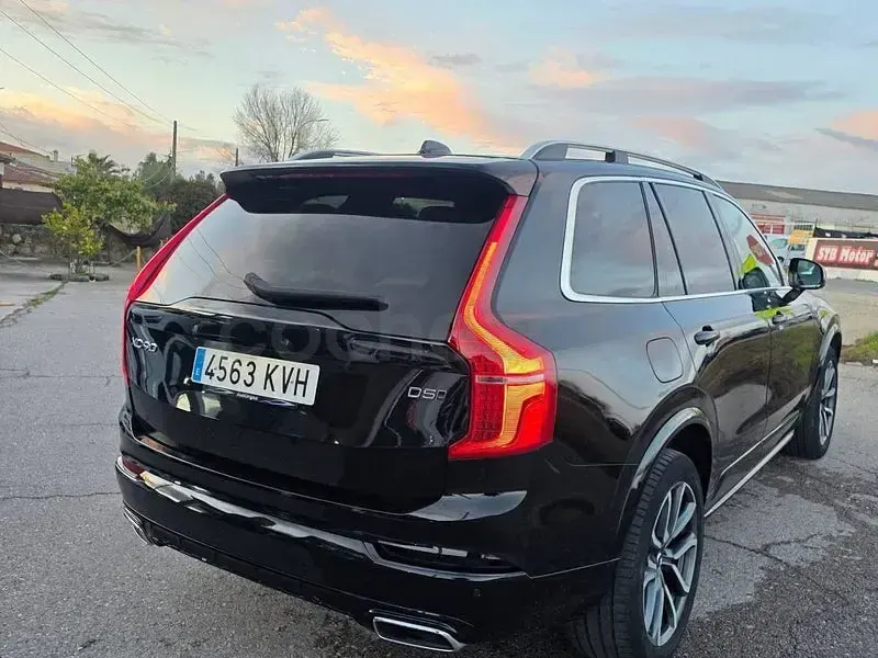 Usado Volvo XC90 Inscription 235 CV (172 kW) 2019 Negro SUV