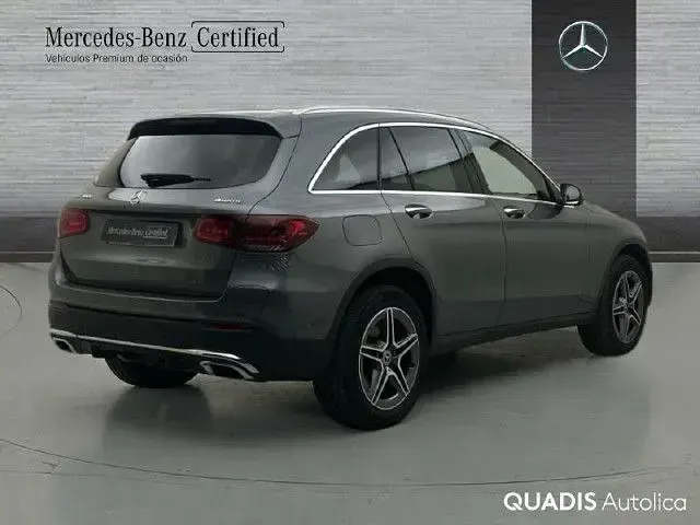 Usado Mercedes GLC300e 320 CV (235 kW) 2022 Gris selenita
