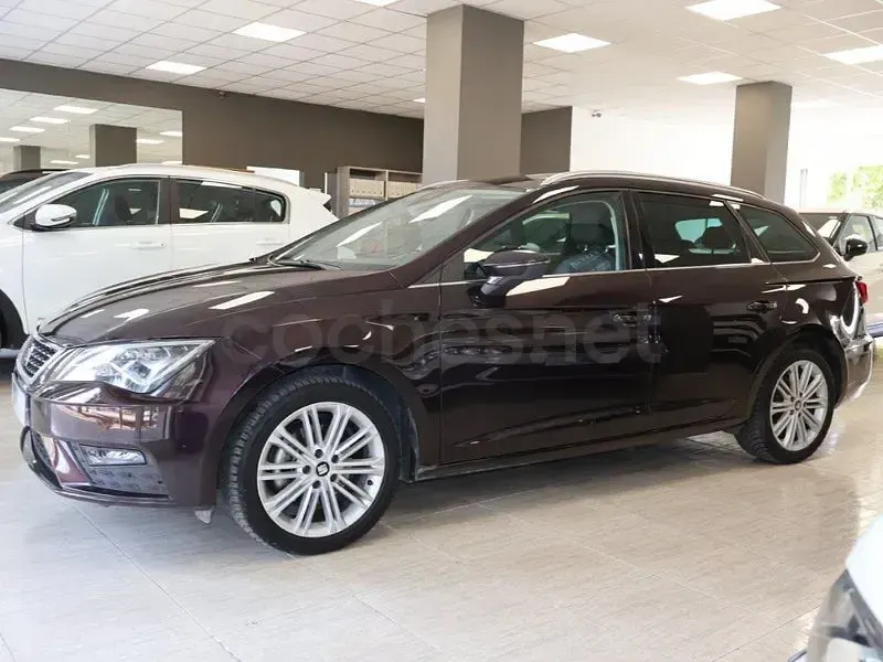 Usado Seat Leon XCELLENCE 150 CV (110 kW) 2017 Negro Familiar