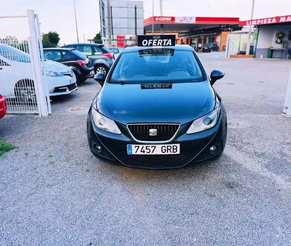 Usado Seat Ibiza Sport 90 CV (66 kW) 2009 Negro Utilitario