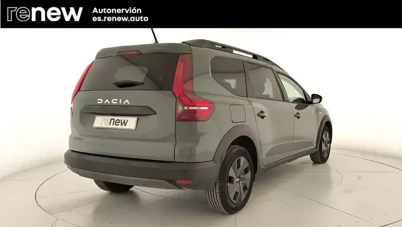 Usado Dacia Jogger Expression 100 CV (73 kW) 2026 Verde Monovolumen