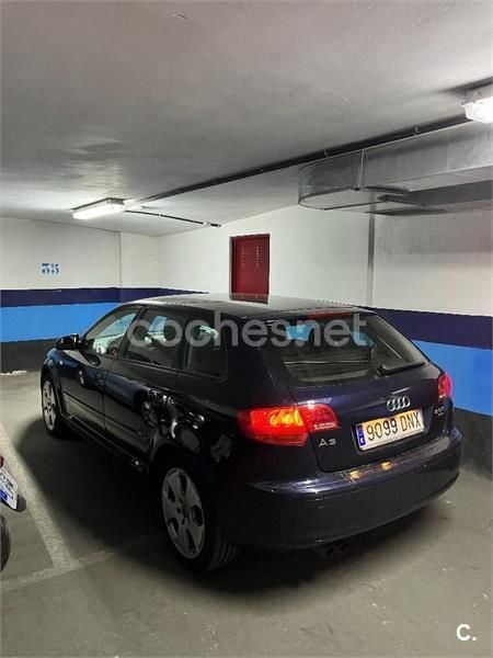 Azul Usado 2005 Audi A3 Sportback Ambition Berlina | 4700 € (Precio justo) - Imagen 1/4