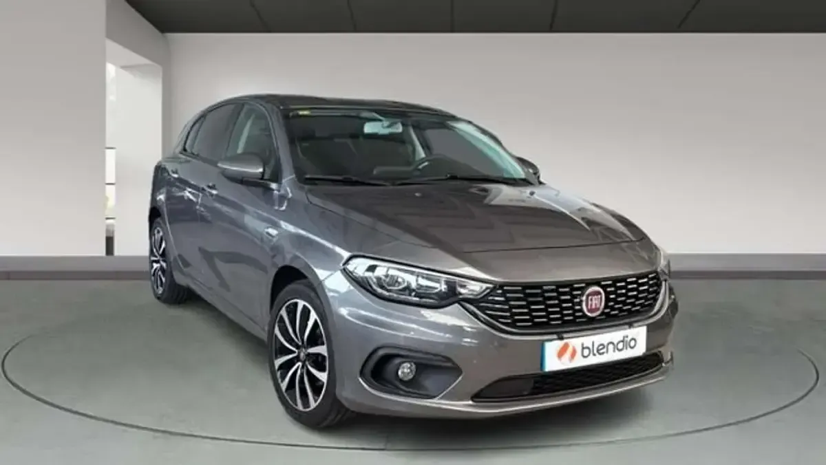 Usado Fiat Tipo Mirror 95 CV (69 kW) 2020 Gris Berlina