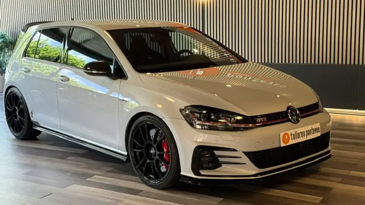Usado VW Golf VII GTI 245 CV (180 kW) 2017 Blanco Utilitario