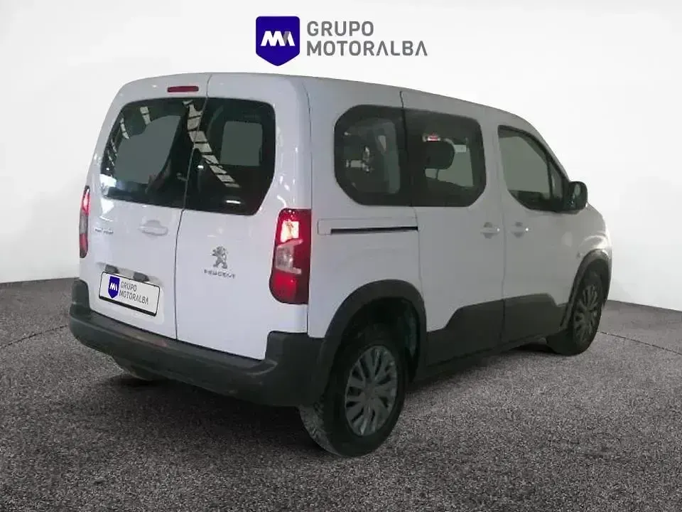 Usado Peugeot Rifter Business-Line 100 CV (73 kW) 2023 Blanco Monovolumen