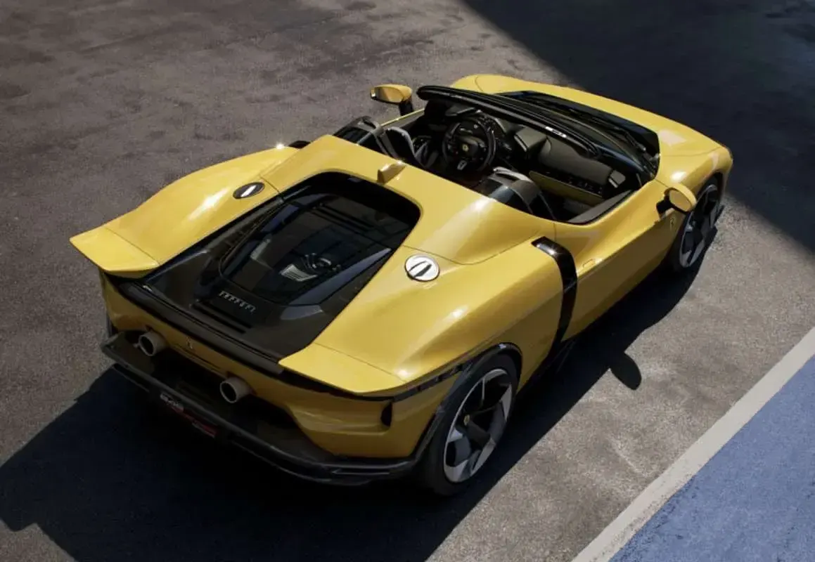 Nuevo Ferrari Testarossa 1050 CV (772 kW) 2026 Amarillo Coupe