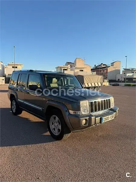 Usado Jeep Commander Limited 218 CV (160 kW) 2006 Gris / plata SUV