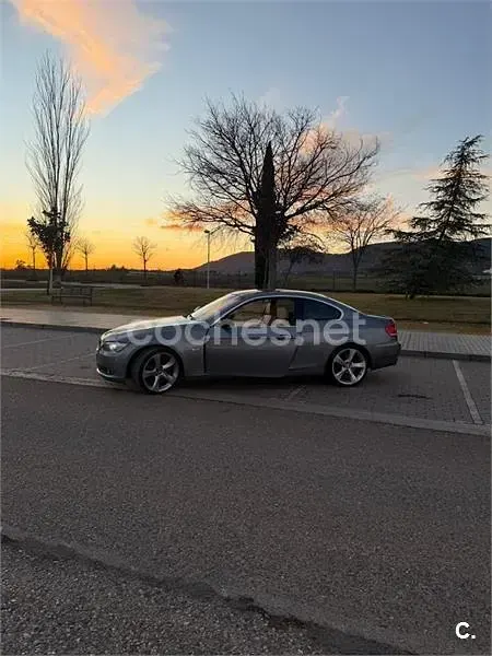 Usado BMW 325 218 CV (160 kW) 2007 Gris / plata Coupe