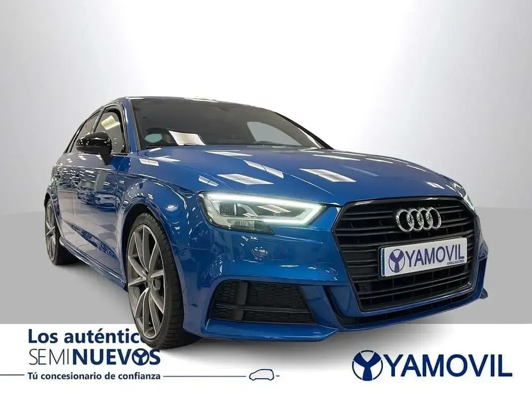 Usado Audi A3 Sportback 150 CV (110 kW) 2018 Azul Utilitario