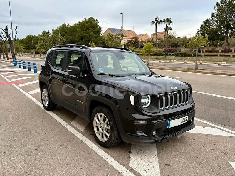 Negro Usado 2024 Jeep Renegade Altitude SUV | 22.500 € (Precio justo) - Imagen 1/4
