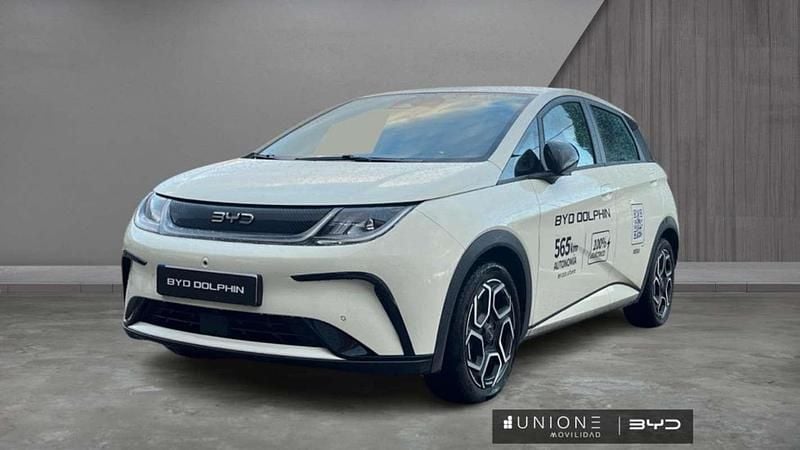 Usado 2025 BYD Dolphin Comfort Utilitario | 26.900 € (Precio justo) - Imagen 1/4