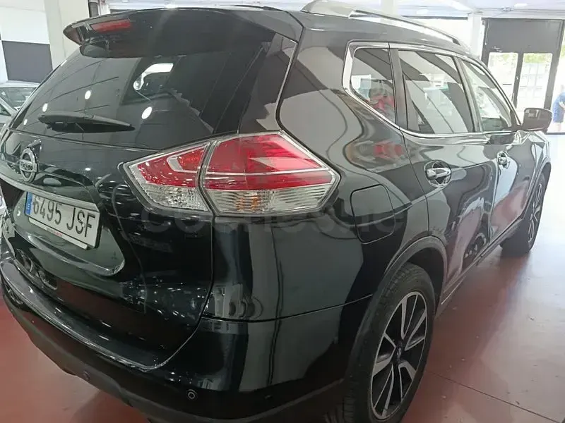 Usado Nissan X-Trail N-Connecta 130 CV (95 kW) 2016 Negro SUV