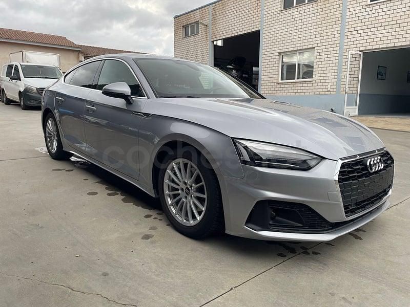 Usado Audi A5 Sportback 163 CV (119 kW) 2021 Gris / plata Utilitario