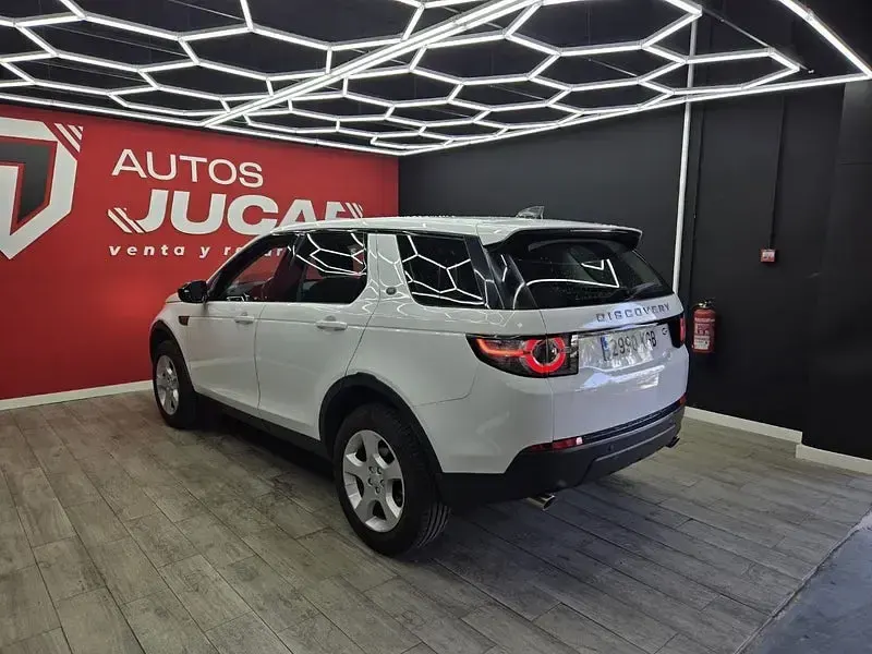 Usado Land Rover Discovery Sport HSE 150 CV (110 kW) 2018 Blanco SUV