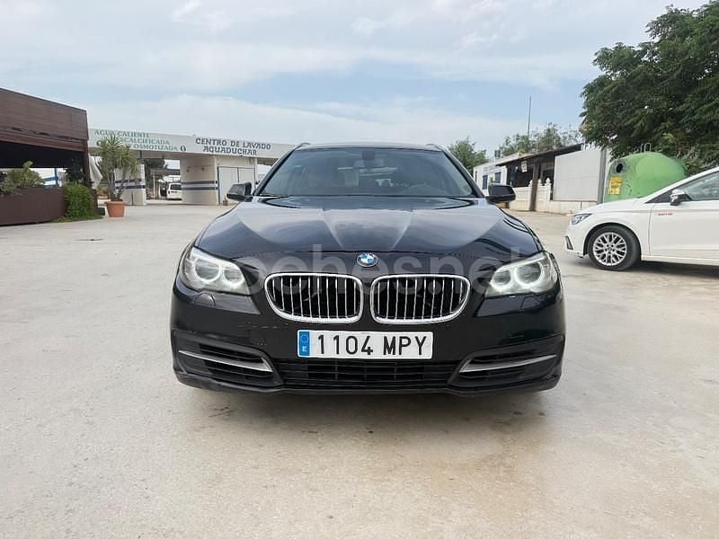 Negro Usado 2014 BMW 520 Comfort Edition Familiar | 8999 € (Super precio) - Imagen 1/4