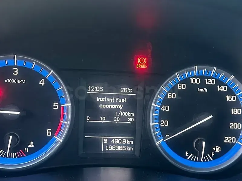 Usado Suzuki SX4 GLX 135 CV (99 kW) 2014 Marrón SUV