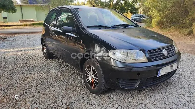 Usado Fiat Punto Classica 60 CV (44 kW) 2007 Negro Utilitario