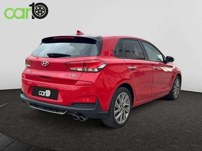 Usado Hyundai i30 N Line 120 CV (88 kW) 2019 Rojo Utilitario
