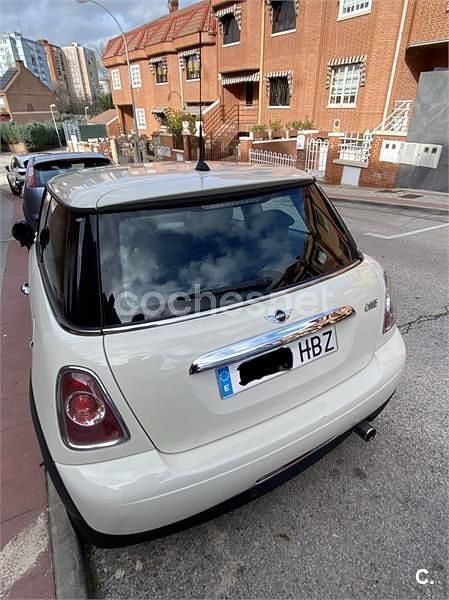 Usado Mini ONE 75 CV (55 kW) 2011 Beige Utilitario