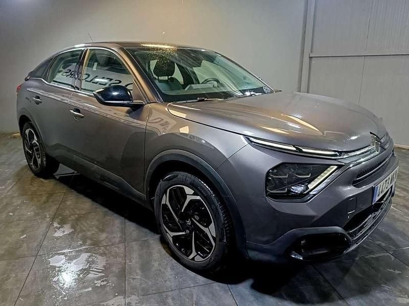 Usado Citroën C4 Feel 131 CV (96 kW) 2023 Gris SUV