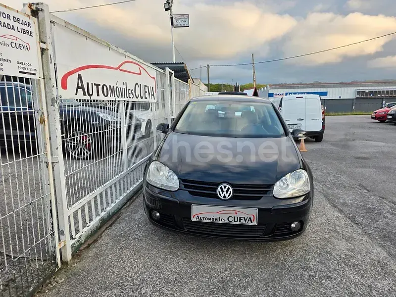 Usado VW Golf IV Conceptline 90 CV (66 kW) 2005 Negro Berlina
