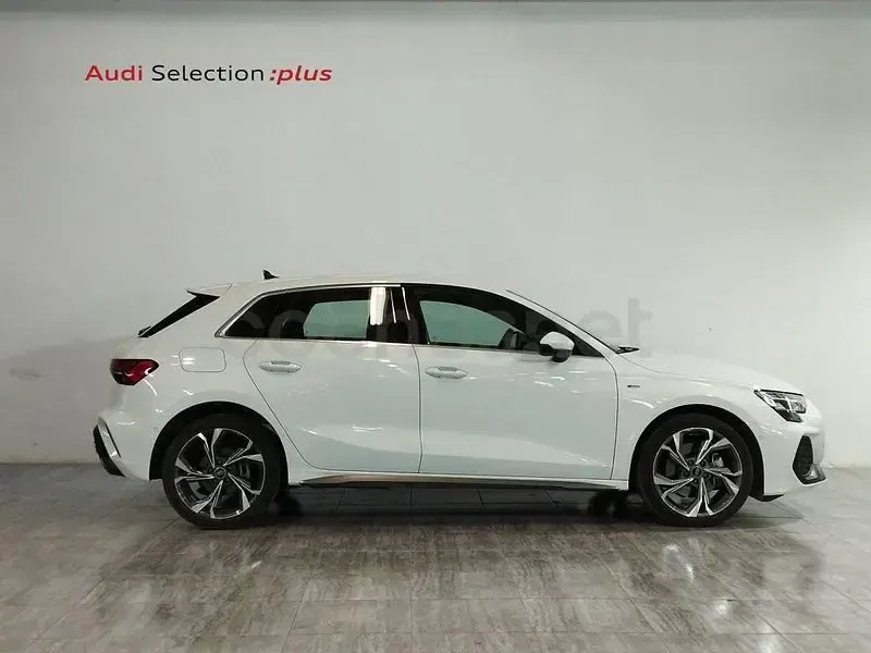 Usado Audi A3 S-Line 204 CV (150 kW) 2025 Blanco Berlina