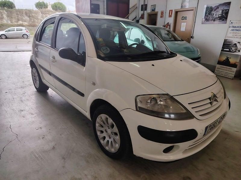 Usado Citroën C3 61 CV (44 kW) 2003 Blanco Berlina