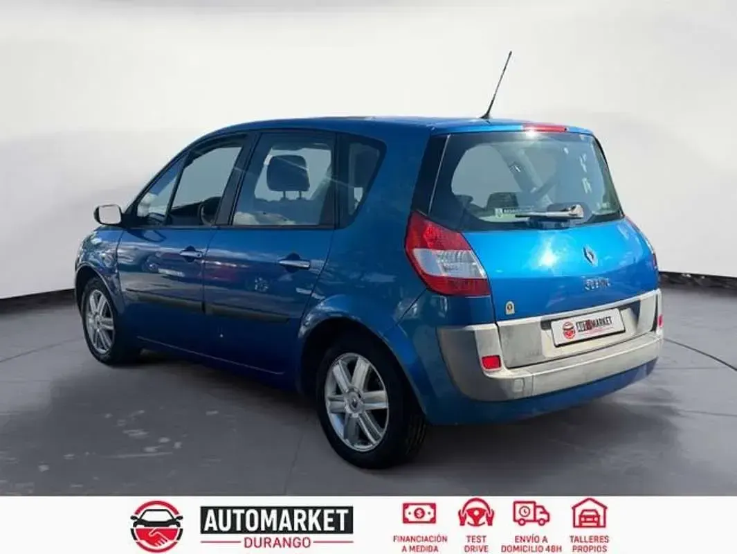 Usado Renault Scénic II Dynamique 111 CV (81 kW) 2006 Azul Monovolumen