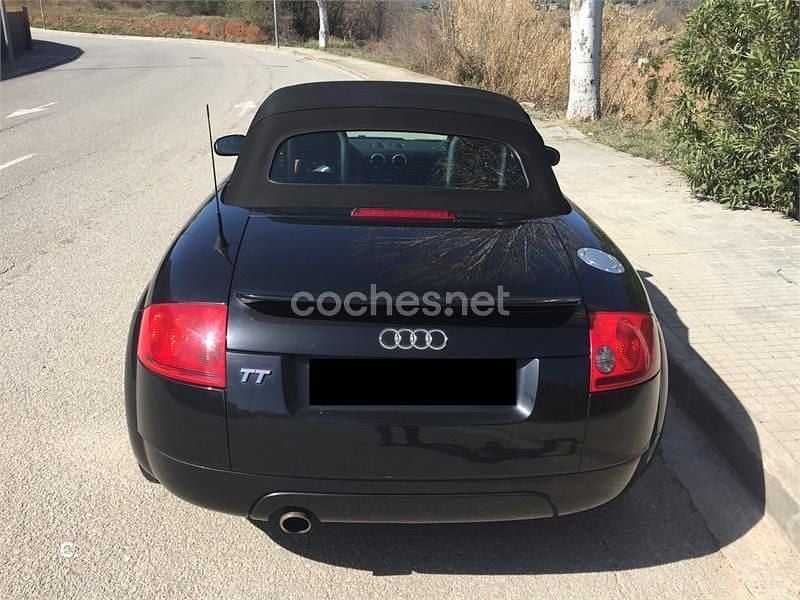 Usado Audi TT Roadster 180 CV (132 kW) 2003 Negro Descapotable