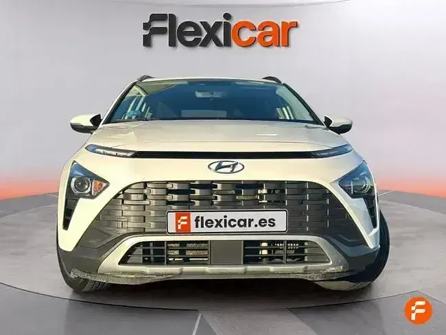 Usado Hyundai Bayon 100 CV (73 kW) 2023 Blanco SUV