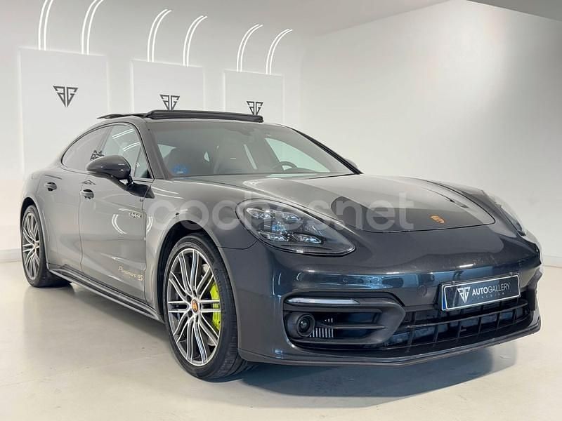Usado Porsche Panamera 4S 560 CV (411 kW) 2020 Gris / plata Berlina
