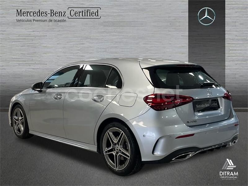 Usado Mercedes A200 163 CV (119 kW) 2024 Gris / plata Berlina