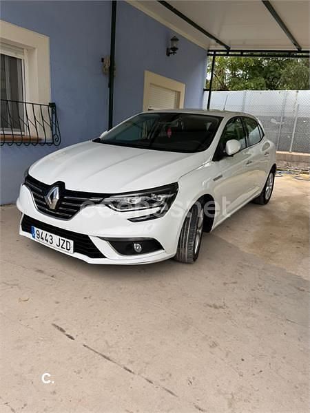 Usado Renault Mégane GT Line GT-Line 130 CV (95 kW) 2017 Blanco Berlina