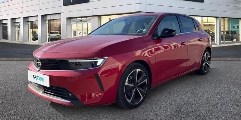 Usado Opel Astra Elegance 131 CV (96 kW) 2022 Rojo